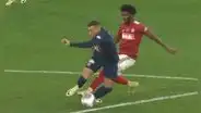 La criminal falta que recibió Kylian Mbappé en la Copa Francia que indignó al mundo del fútbol