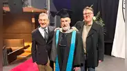 Hombre de 95 años se gradúa en la universidad y va por el doctorado: "¿Quién dijo que es tarde para aprender?"