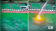 El momento en el que un futbolista muere tras ser impactado por un rayo en pleno partido