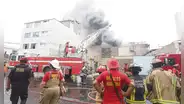 San Miguel: cuatro horas ardió depósito de químicos