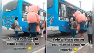 Peruano sube a bus de Los Chinos con enorme peluche y usuarios dicen: “Se quedó sin plata para el taxi”