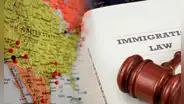 ¿Qué ciudad en Estados Unidos se declaró "antiinmigrante" y por qué?