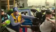 SJL: mototaxistas informales agreden a fiscalizadores y serenos durante operativo