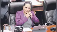 Congreso: leerán este lunes amonestación pública contra Digna Calle por ausentarse durante 7 meses
