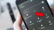¿Qué sucede si mantienes pulsado el botón de linterna que todos los celulares poseen?