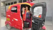 La peruana que trabaja como mototaxista en Ate para solventar a sus 3 hijos: "Quiero que sean profesionales"