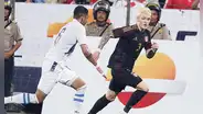 Selección Peruana: Oliver Sonne emocionó a la afición con su debut