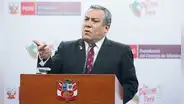 Premier hizo férrea defensa de presidenta y no aclaró denuncias