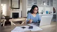 ¿Es viable prohibir actividades particulares durante el teletrabajo? Expertos opinan