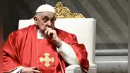 Papa Francisco renunció a presidir viacrucis de Viernes Santo "para conservar la salud"