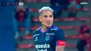 Paolo Guerrero tomó radical decisión tras ser cambiado en plena derrota de César Vallejo ante Medellín
