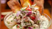 Un plato con ingredientes del mar fue considerado el más delicioso de Latinoamérica: aquí te enseñamos a prepararlo