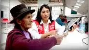 Pensión 65: 29.000 adultos mayores recibieron por primera vez tarjeta de débito