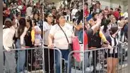 Mamá de Yllescas protagonizó fuerte discusión con hincha de la 'U' tras perder final de ida de la LNSV
