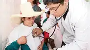 Proponen que solo se titulen los médicos que aprueben ENAM