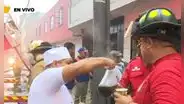 Incendio en Cercado de Lima: regalan desayuno a bomberos que siguen trabajando por más de 11 horas
