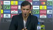 Fabián Bustos y su dura autocrítica tras mal partido y derrota de Universitario: "Es raro en nosotros"