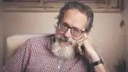 César Aira vuelve a publicar en el Perú