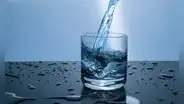 Estudio científico revela la mejor forma de estar hidratados: no es tomando agua