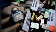 Es oficial: farmacias deberán ofrecer más de 400 medicamentos genéricos, advierte Minsa
