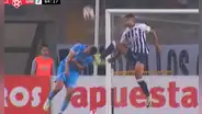¡Jeriel De Santis fue expulsado! Así fue falta del delantero que le costó la roja ante Garcilaso