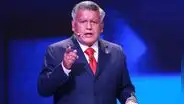 César Acuña pide ausentarse del cargo de gobernador regional por más de un mes