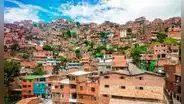 Un recorrido de Colombia entre los mejores del mundo: fue un barrio golpeado por el tráfico de drogas