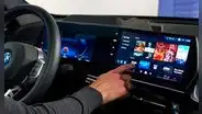 ¿Cómo acceder a la app IPcarTV para ver canales de televisión gratuitos en tu vehículo?