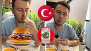 Turco prueba por primera vez pan con chicharrón y se sorprende con el primer bocado: “Es muy rico”