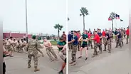 Infantes de Marina de Perú y Francia se retan en prueba nudo de guerra y desatan furor en redes