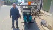 Peruano es considerado el nuevo Albert Einstein por revolucionario invento: creó transporte sostenible en Piura