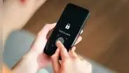 ¿Qué es un teléfono con lector de huella, cómo detectar si tienes uno y para qué sirve?