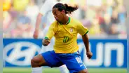 Ronaldinho y la fulminante crítica a su selección previo a la Copa América: "Voy a abandonar a Brasil"