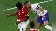 Kylian Mbappé bromea tras fracturarse la nariz: "¿Ideas de máscaras?"