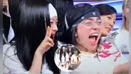 Billie Eilish tiene curiosa reacción frente a la presentación de NewJeans durante programa japonés