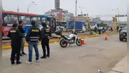 Comas: peatones encuentran cuerpo sin vida en avenida Universitaria que habría sido abandonado por delincuentes