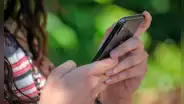 ¿Cómo saber si el teléfono que vas a comprar está reportado como robado y qué hacer si es así?