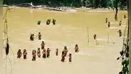 Madre de Dios: indígenas en aislamiento contactan con comuneros en búsqueda de comida