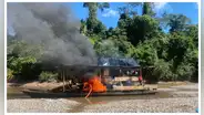 Descubren que mineros ilegales explotan a niños en el río Aguaytía