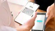 ¿Cómo saber si tu teléfono te deja agregar tarjetas bancarias para hacer pagos sin contacto?