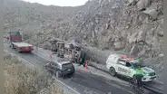 Conductor muere tras despistar su tráiler cargado de mineral en la carretera Arequipa - Puno