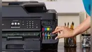 ¿Qué pasa si desenchufas una impresora de tinta sin haberla apagado correctamente?