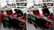 Joven llora de emoción al comprarse un PS5 y vendedor le da un tierno abrazo para consolarlo