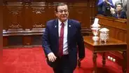¿Quién es Eduardo Salhuana? El congresista con vínculos en la minería ilegal que presidirá la Mesa Directiva