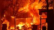 Incendio forestal en California se convierte en uno de los más grandes en la historia de Estados Unidos