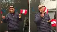Adulto mayor de 90 años regala 4.000 banderas hechas a mano en Desfile Militar: "Lo hice yo solito"