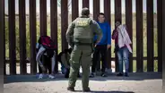La propuesta antimigratoria de Arizona que permitiría el arresto de migrantes en situación irregular