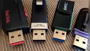¿Para qué sirven los 2 agujeros en las memorias USB? Conoce su función que nadie sabe