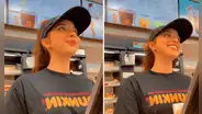 Latina en Estados Unidos es viral en TikTok al atender clientes sin saber inglés: "Sin miedo al éxito"
