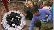 Madre conmueve con deseo para su niño en el pozo de Santa Rosa: "Que no pierda la vista, necesita una prótesis"